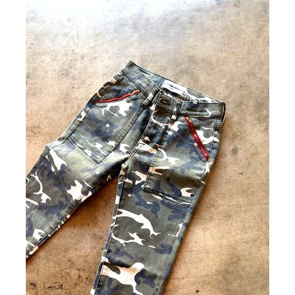 Étienne Marcel Structured Camo Cargo Slim Fit Jeans — Red Zipper Detail Sz. 24 - Picture 2 of 11